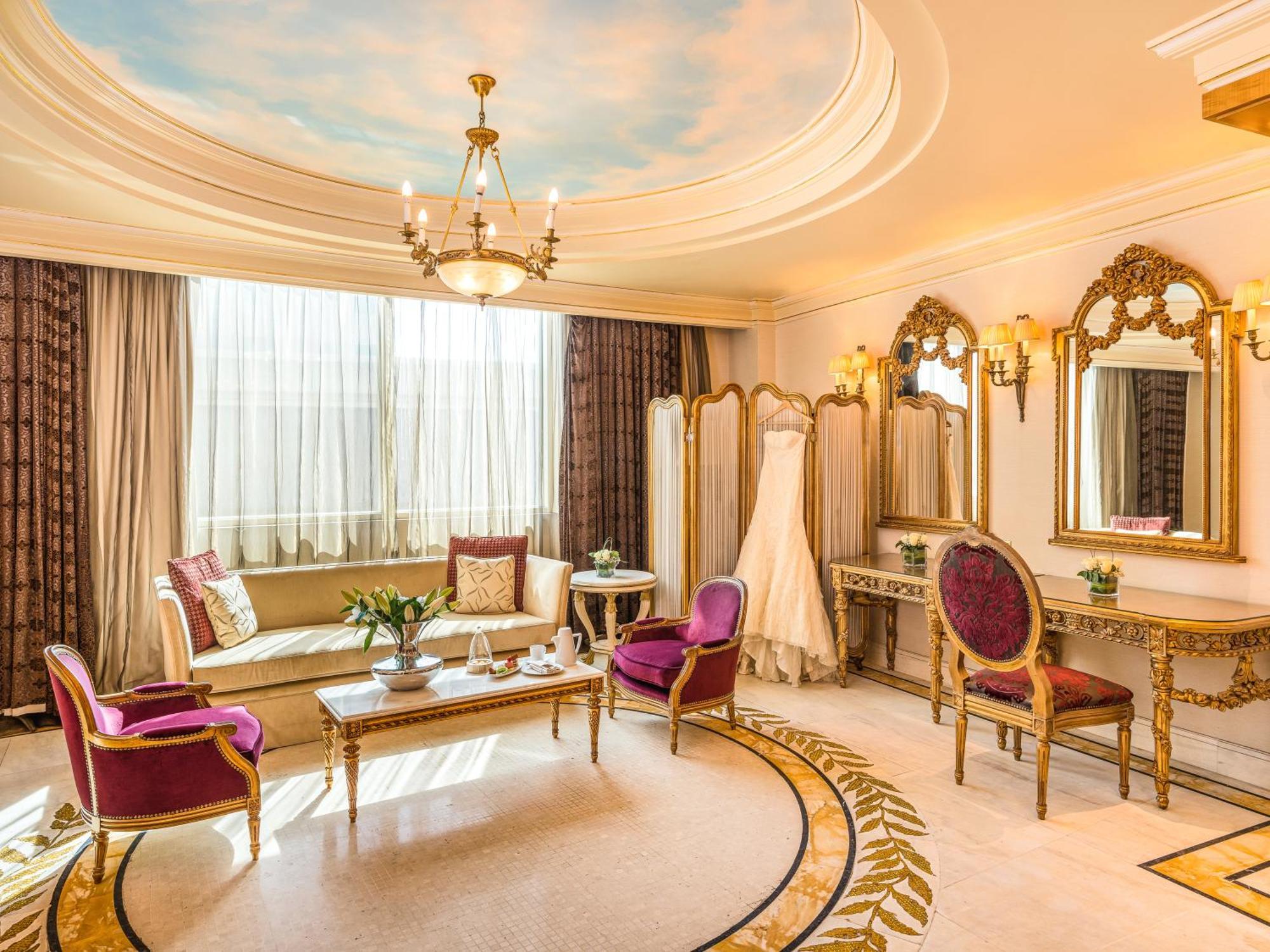 Moevenpick Hotel El-Huber Dış mekan fotoğraf The Royal Suite