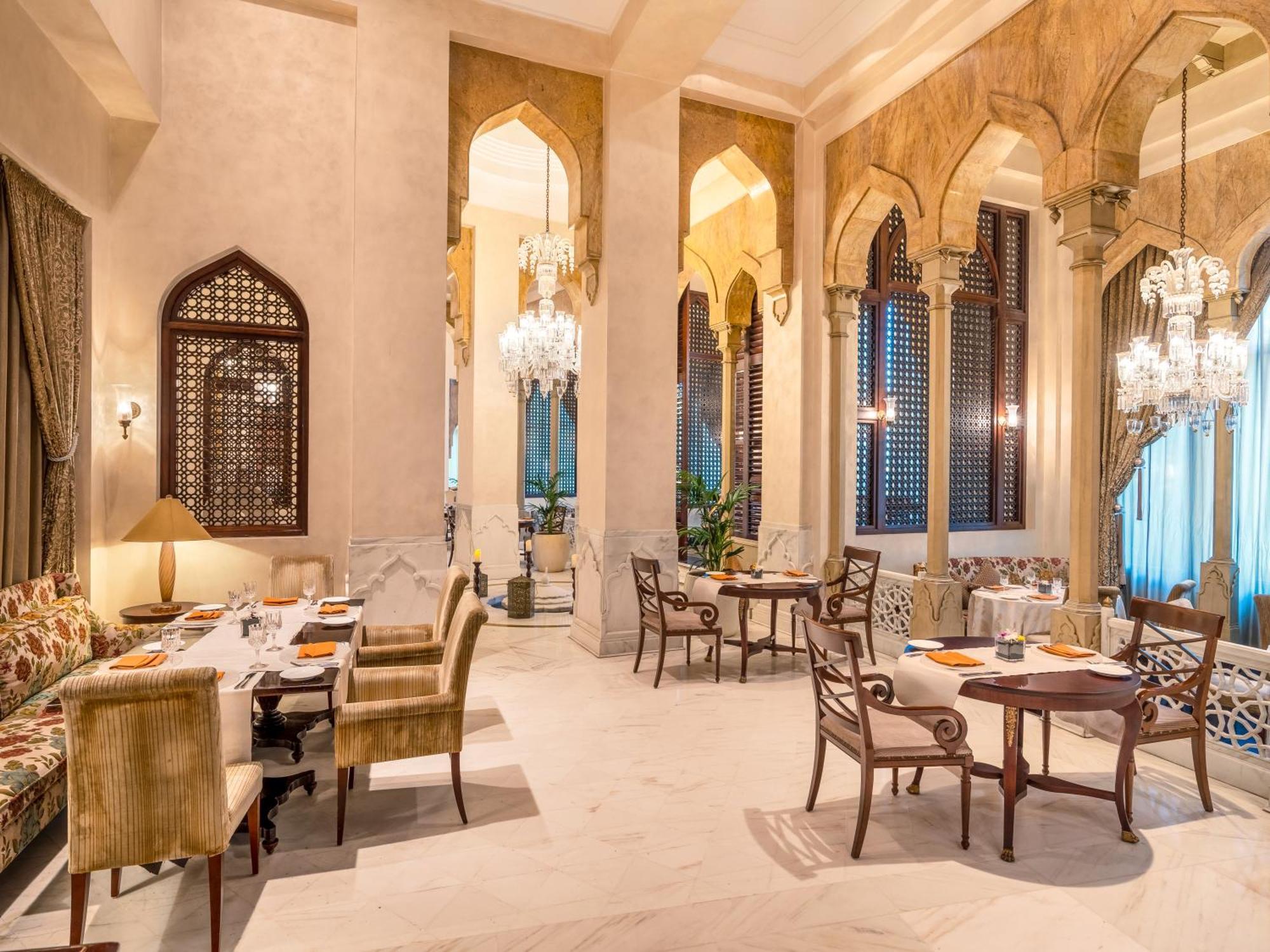 Moevenpick Hotel El-Huber Dış mekan fotoğraf The Imperial
